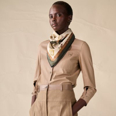 “跃动的马儿”90方巾