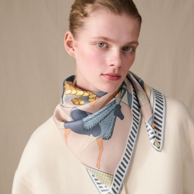 “全速前进”90方巾