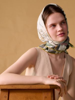 Flora y Plata scarf 90, View: Worn, worn, view 2 of 3