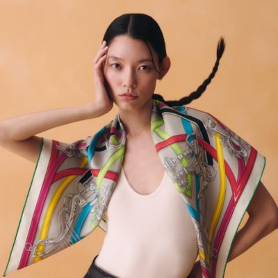 “传奇鞍辔&nbsp;”90方巾