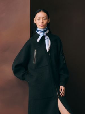“轮滑德比2000”90方巾, 视图: 图片：产品佩戴, worn, 当前为第2张（共3张）