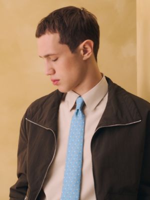 Fer H Cheval领带, 视图: 图片：产品佩戴, worn, 当前为第2张（共2张）