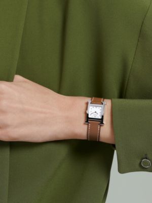 Heure H watch, Small model, 25&nbsp;mm, View: Worn, worn, view 2 of 5