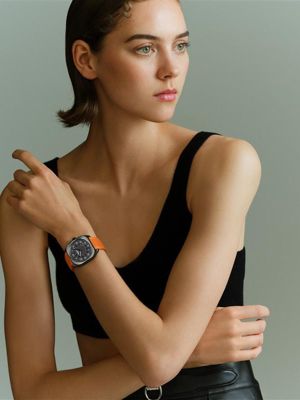 Hermès H08腕表，42毫米, 视图: 图片：产品佩戴, worn, 当前为第3张（共7张）