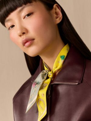 “派对时间到”Twilly小丝巾, 视图: 图片：产品佩戴, worn, 当前为第2张（共3张）