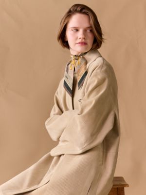 “马嚼锁环衬衫”Twilly小丝巾, 视图: 图片：产品佩戴, worn, 当前为第2张（共3张）
