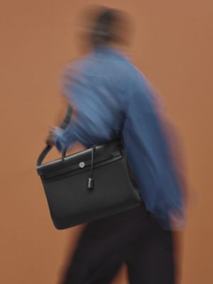 Herbag Messenger 39旅行包, 视图: 图片：产品佩戴, worn, 当前为第5张（共5张）