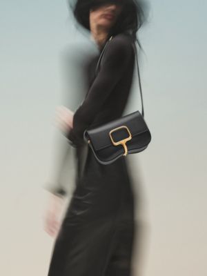 Hermès Della Cavalleria Elan肩背包, 视图: 图片：产品佩戴, worn, 当前为第6张（共6张）