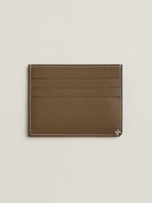 棕绿色