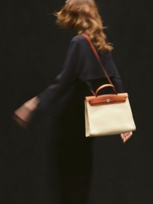 Herbag Zip 31 hobnailed手提包, 视图: 图片：产品佩戴, worn, 当前为第5张（共5张）