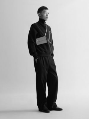Hermèsnap钱包, 视图: 图片：产品佩戴, worn, 当前为第2张（共5张）