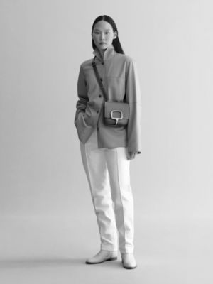 Hermès Della Cavalleria II迷你肩背包, 视图: 图片：产品佩戴, worn, 当前为第2张（共7张）