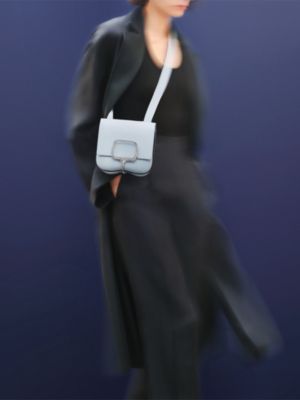 Hermès Della Cavalleria II迷你肩背包, 视图: 图片：产品佩戴, worn, 当前为第7张（共7张）