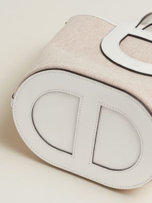 Hermès In-the-Loop 18 bag, View: below, below, view 6 of 7