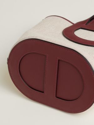 Hermès In-the-Loop 18 bag, View: below, below, view 6 of 7