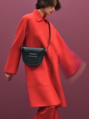 Collier d'Attelage肩背包, 视图: 图片：产品佩戴, worn, 当前为第2张（共5张）