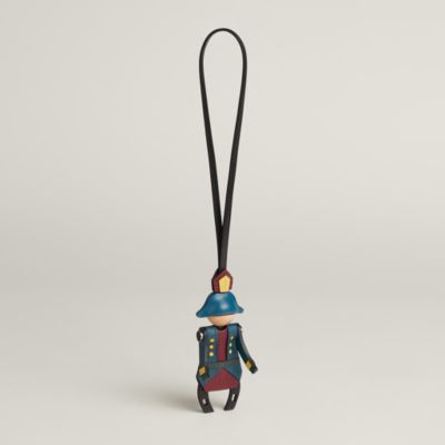 086501CKAA_front_wm_1?size=