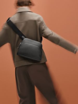 Bolide Messenger bag, View: Worn, worn, view 6 of 6