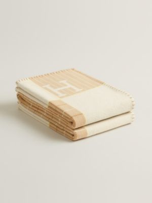 Avalon Cabriole blanket, View: front, front, view 5 of 5