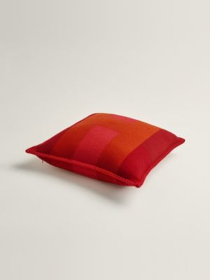 H Horizon pillow, View: front, front, view 3 of 3