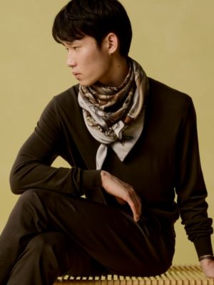 Cheval Heavy Metal scarf 100, View: Worn, worn, view 2 of 3