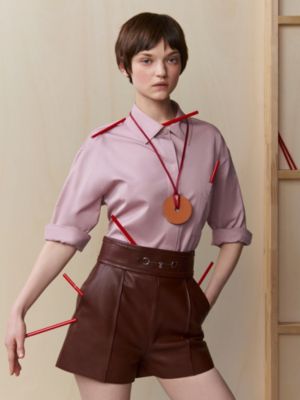 红色