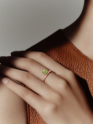 Hermès Grand Jete订婚戒指，中号, 视图: 图片：产品佩戴, worn, 当前为第2张（共2张）