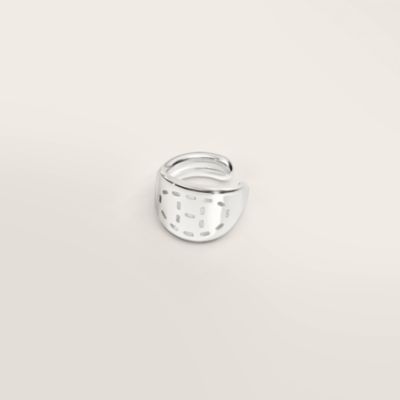 Point Sellier left single ear cuff