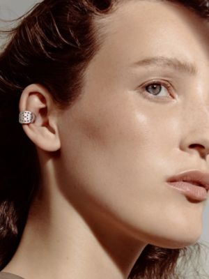 Point Sellier left single ear cuff, View: Worn, worn, view 2 of 3
