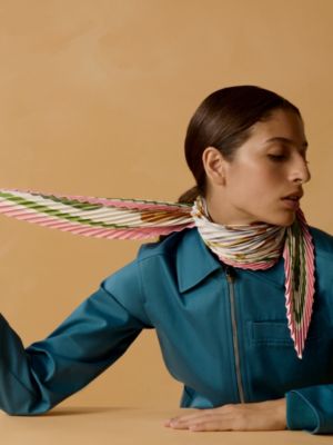 Coaching pleated scarf 90