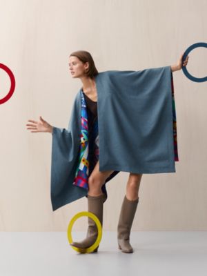 Cashmere cape, View: Worn, worn, view 3 of 6