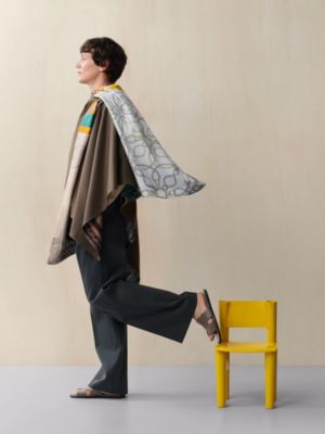 Reversible cape