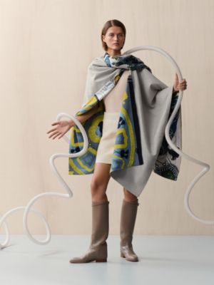 Reversible cape, View: Worn, worn, view 4 of 6