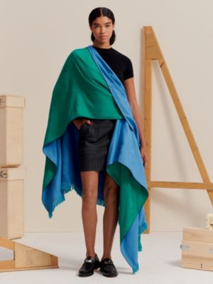 New Libris reversible cape