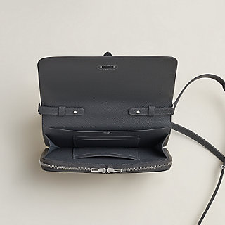 【上品でシンプルなデザイン】HERMES 1957 トゥ ゴー ウォレット いま「エルメス」で買うべき“ウォレットバッグ《1957》トゥー