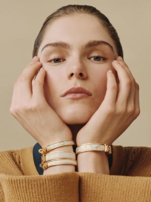 Mini Clic Kelly Coaching bracelet, View: Worn, worn, view 3 of 4
