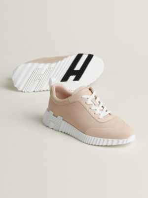 Bouncing sneaker