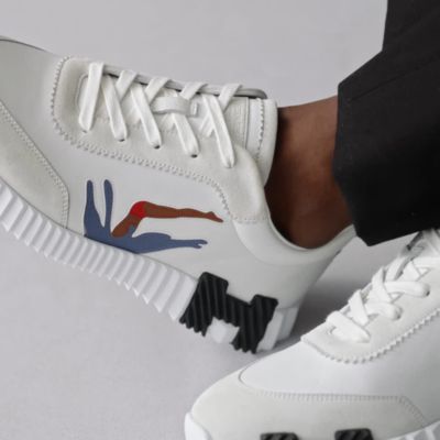 Bouncing sneaker, View: video, view 2 of 8