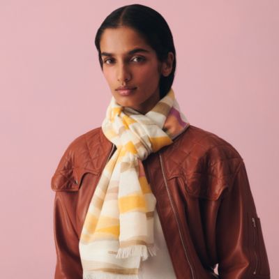 “保护色”长披肩