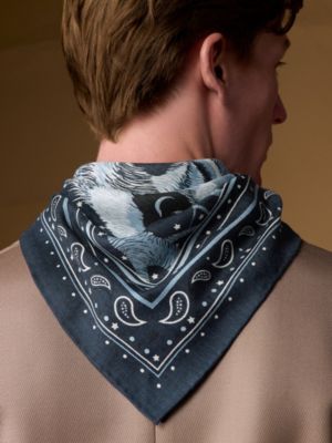 “Awooooo! BANDANA”65方巾, 视图: 图片：产品佩戴, worn, 当前为第3张（共4张）