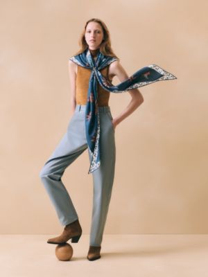 “花豹成双”三角巾, 视图: 图片：产品佩戴, worn, 当前为第2张（共3张）