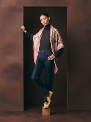 “猎鞭与手杖”三角巾, 视图: 图片：产品佩戴, worn, 当前为第2张（共3张）