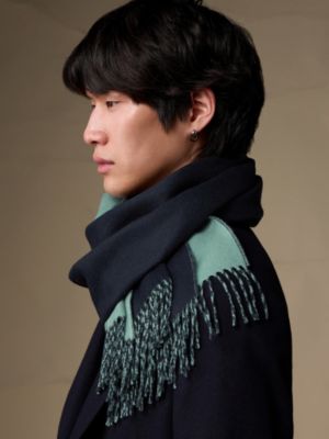 “双面”围巾, 视图: 图片：产品佩戴, worn, 当前为第2张（共3张）
