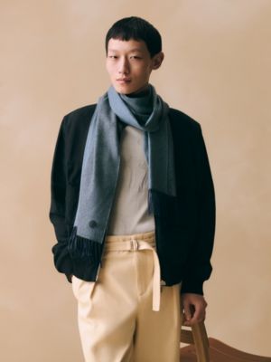 “光影效应”围巾, 视图: 图片：产品佩戴, worn, 当前为第2张（共3张）