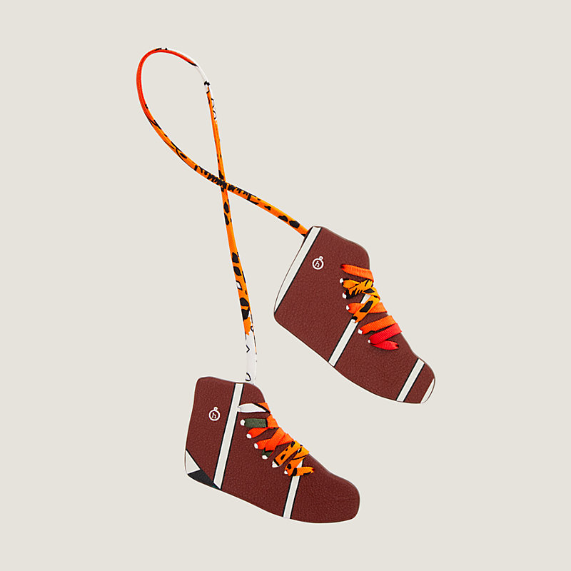 3H sneakers charm