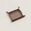 Mises et Relances H Evelyne change tray, étoupe