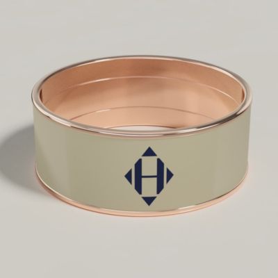 View: video, Uni ring, medium model
