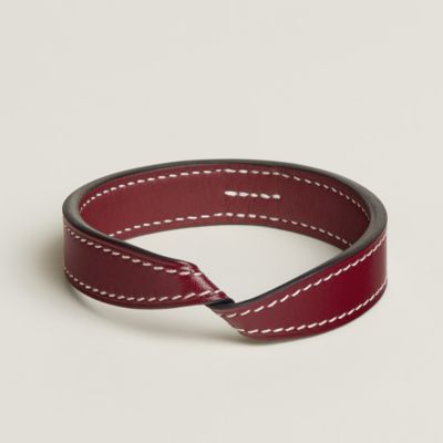 Twist bangle
