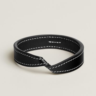 Twist bangle