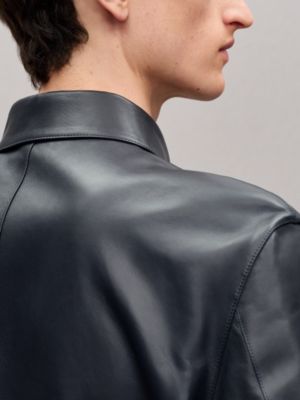 印花小牛皮外套式衬衫, 视图: 图片：产品佩戴, worn, 当前为第7张（共8张）